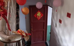 边吃着一面膜下奶爽了